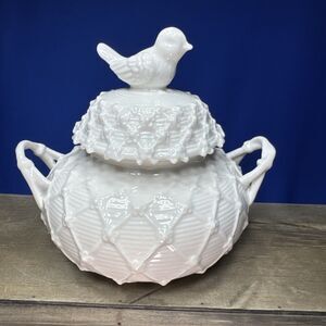 Grace's Teaware White Victorian Bird Sugar Bowl Lattice Texture 5” Tablescape